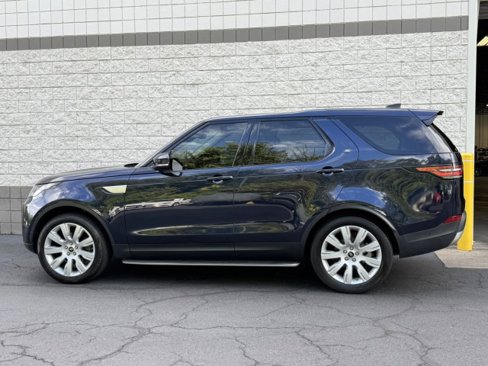 Used 2019 Land Rover Discovery HSE image 15
