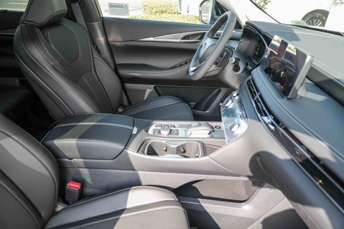 New 2026 INFINITI QX60 Luxe w/ Cargo Package image 15