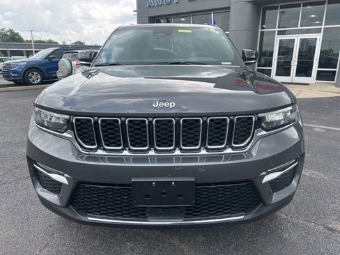 Used 2024 Jeep Grand Cherokee Limited image 14