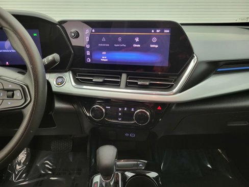 Used 2024 Chevrolet Trax LT image 29