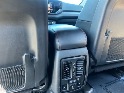 Used 2023 Dodge Durango GT image 17