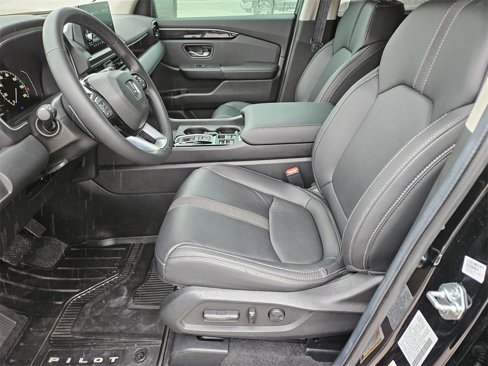 Used 2025 Honda Pilot EX-L image 16