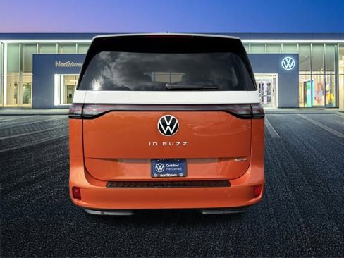 Used 2025 Volkswagen ID. Buzz 1st Edition image 5