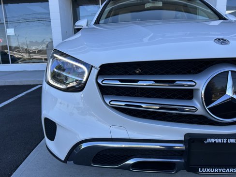 Used 2020 Mercedes-Benz GLC 300 4MATIC image 4