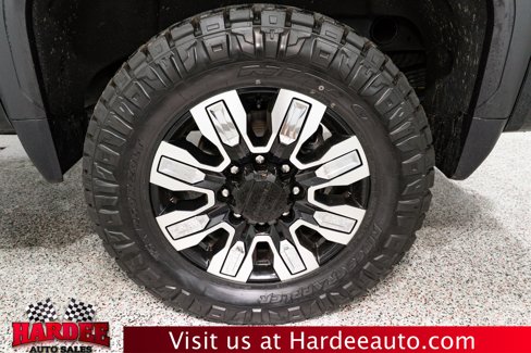 Used 2024 GMC Sierra 2500 Denali image 10