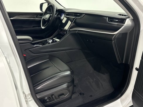 Used 2023 Jeep Grand Cherokee L Limited image 23
