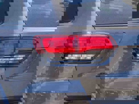 Certified 2018 Jeep Grand Cherokee Altitude image 7