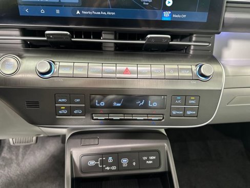 Certified 2025 Hyundai Kona Limited image 41