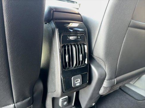 New 2025 Jeep Compass Latitude w/ Altitude Special Edition image 12