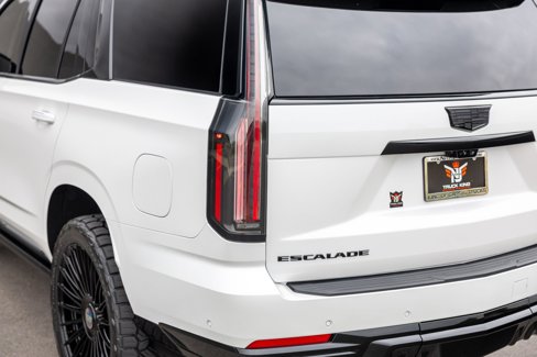 Used 2025 Cadillac Escalade V image 21