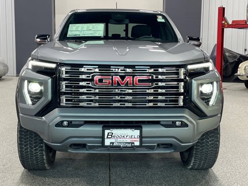 New 2026 GMC Canyon Denali image 9