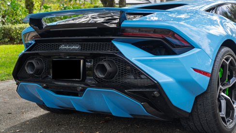 Used 2024 Lamborghini Huracan Tecnica image 4