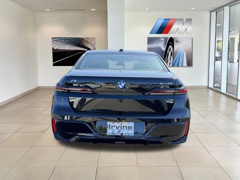 New 2026 BMW i7 xDrive60 w/ Executive Package image 6