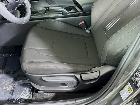 Certified 2025 Hyundai Elantra Sport image 23