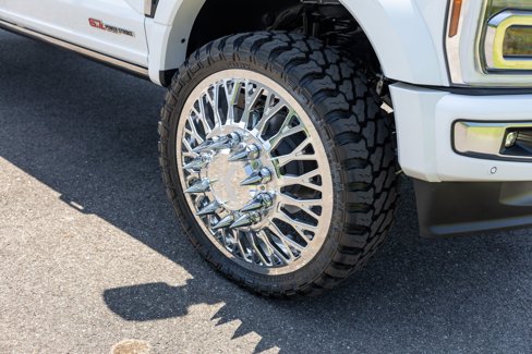Used 2025 Ford F450 Platinum w/ Platinum Plus Package image 24