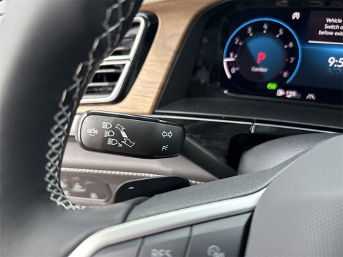 New 2025 Volkswagen Atlas SE image 21