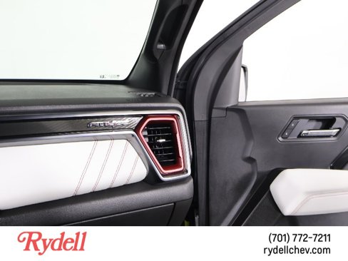 Certified 2025 GMC Canyon AT4 w/ AT4X AEV Edition image 21