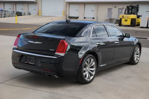 Used 2019 Chrysler 300 Limited image 13