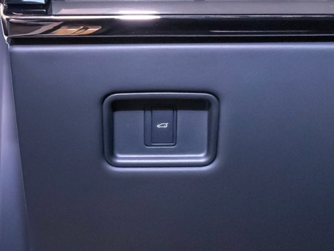 New 2025 Land Rover Range Rover Sport SE image 11
