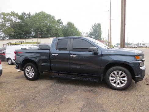 Used 2019 Chevrolet Silverado 1500 Custom w/ Custom Value Package image 17