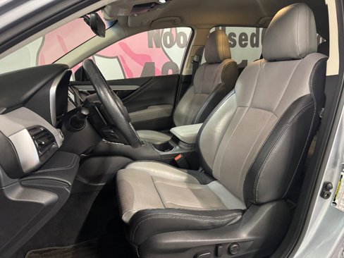 Used 2022 Subaru Outback Limited image 16