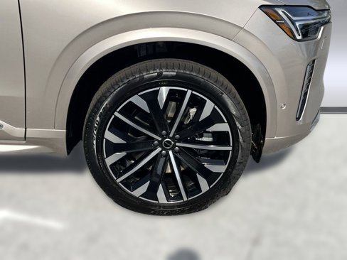 New 2026 Volvo XC90 T8 Plus image 11