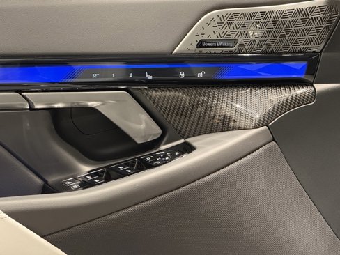 New 2026 BMW M5 w/ Executive Package image 19