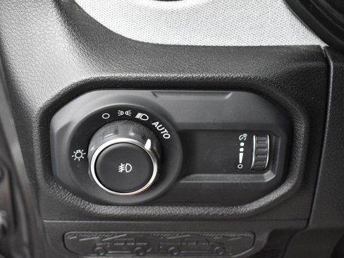 Used 2024 Jeep Wrangler Willys image 28