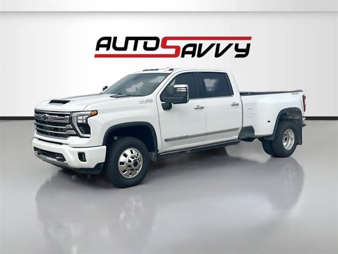 Used 2024 Chevrolet Silverado 3500 High Country w/ High Country Premium Package image 3