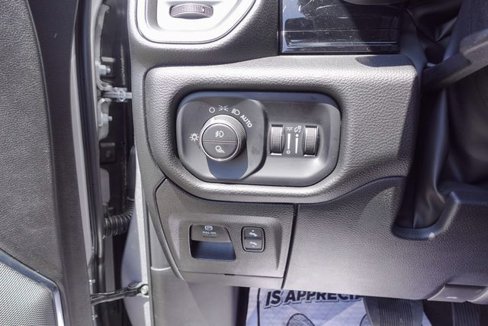 New 2025 RAM 1500 Laramie w/ Night Edition image 16
