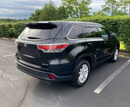Used 2015 Toyota Highlander LE image 4