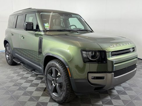 New 2026 Land Rover Defender 110 S image 10