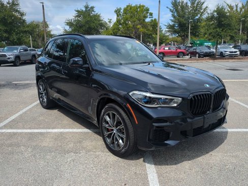 Used 2023 BMW X5 M50i w/ Executive Package image 3