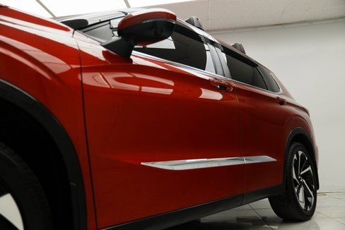 Used 2022 Mitsubishi Outlander SE image 14