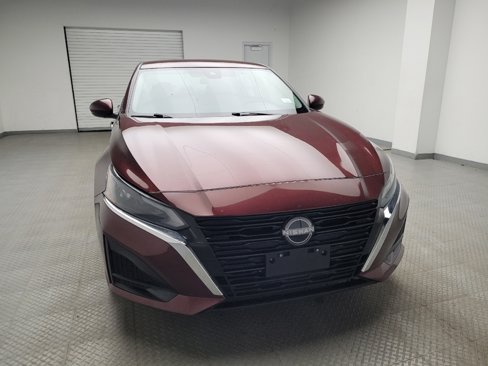 Used 2023 Nissan Altima 2.5 SV image 14