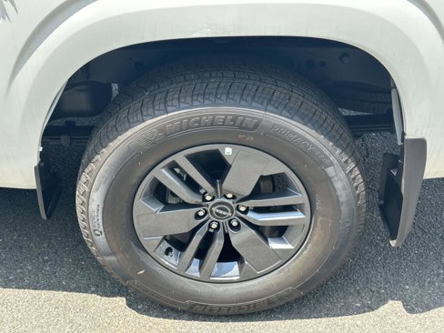 Used 2025 Nissan Frontier SV w/ SV Convenience Package image 7