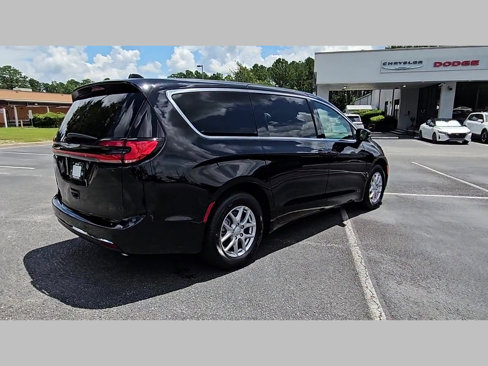 New 2026 Chrysler Pacifica Select image 34