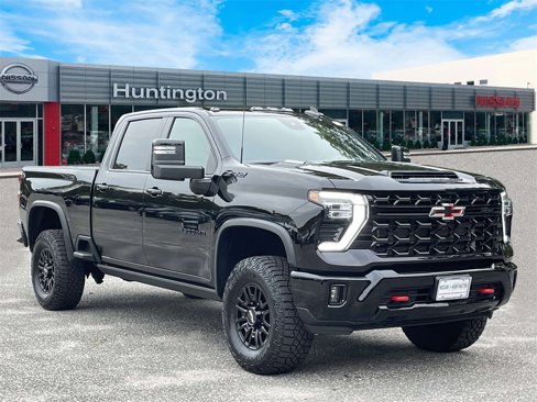 Used 2024 Chevrolet Silverado 2500 ZR2 w/ Technology Package image 4