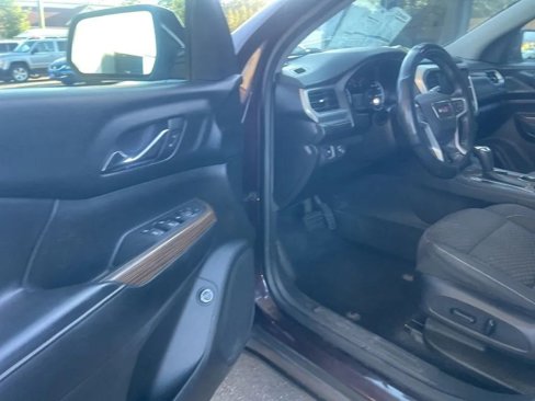 Used 2017 GMC Acadia SLE w/ LPO, Floor Liner Package image 33