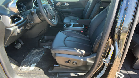 New 2026 Chrysler Voyager LX image 16