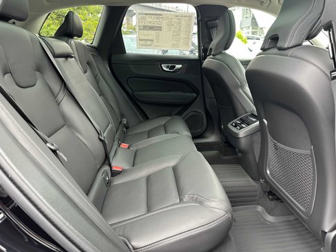 New 2026 Volvo XC60 B5 Ultra w/ Protection Package Premier image 12