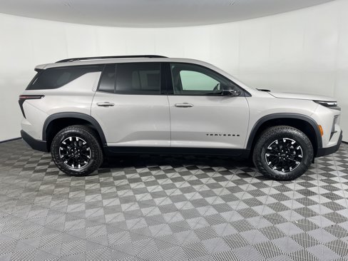 New 2026 Chevrolet Traverse Z71 w/ Enhanced Driving Package image 4
