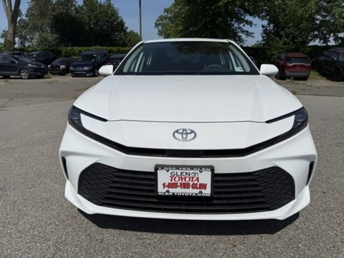Certified 2025 Toyota Camry LE image 2