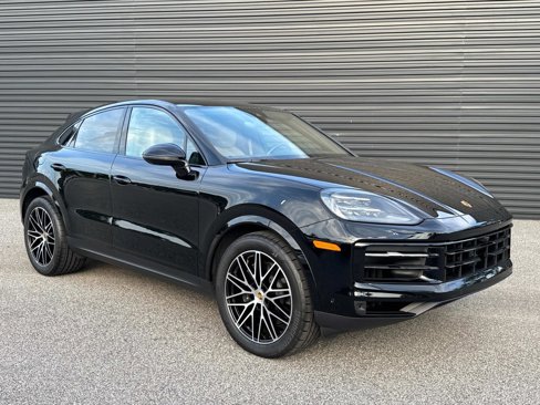 Certified 2024 Porsche Cayenne Coupe image 10