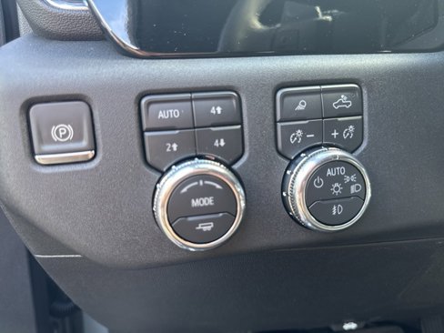 New 2026 GMC Sierra 1500 Elevation w/ Elevation Premium Package image 3
