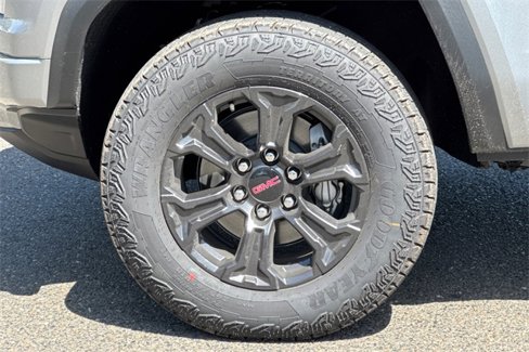 New 2025 GMC Canyon Elevation image 30