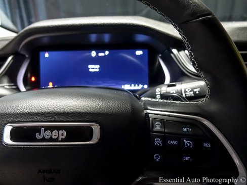 Used 2022 Jeep Grand Cherokee L Laredo w/ Luxury Tech Group I image 18