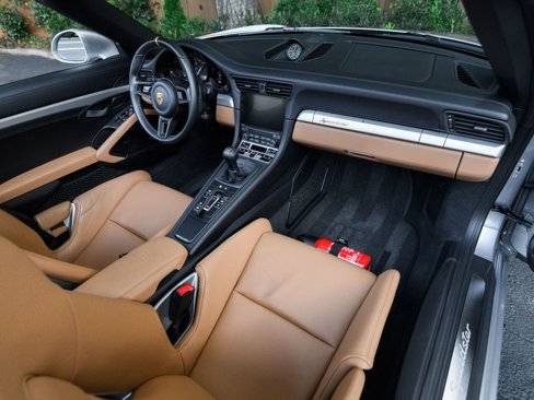 Used 2019 Porsche 911 Speedster image 18