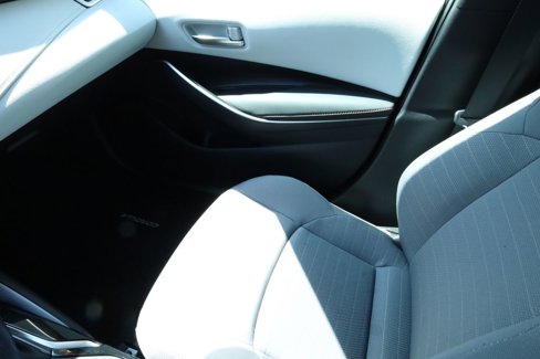 Used 2024 Toyota Corolla SE image 6