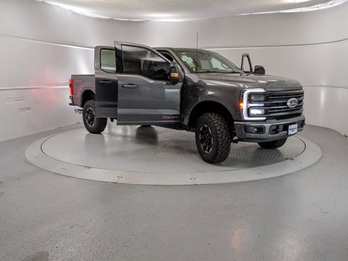 New 2026 Ford F250 Platinum w/ Tremor Off-Road Package image 7